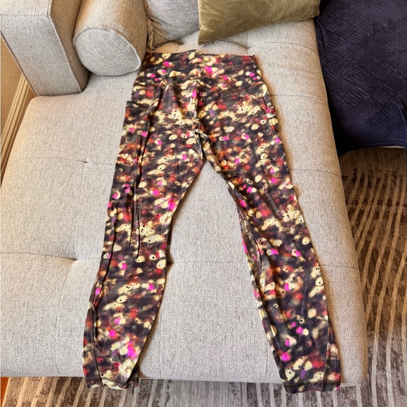lululemon athletica Multicolor Patterned Leggings - Picture 6 of 7